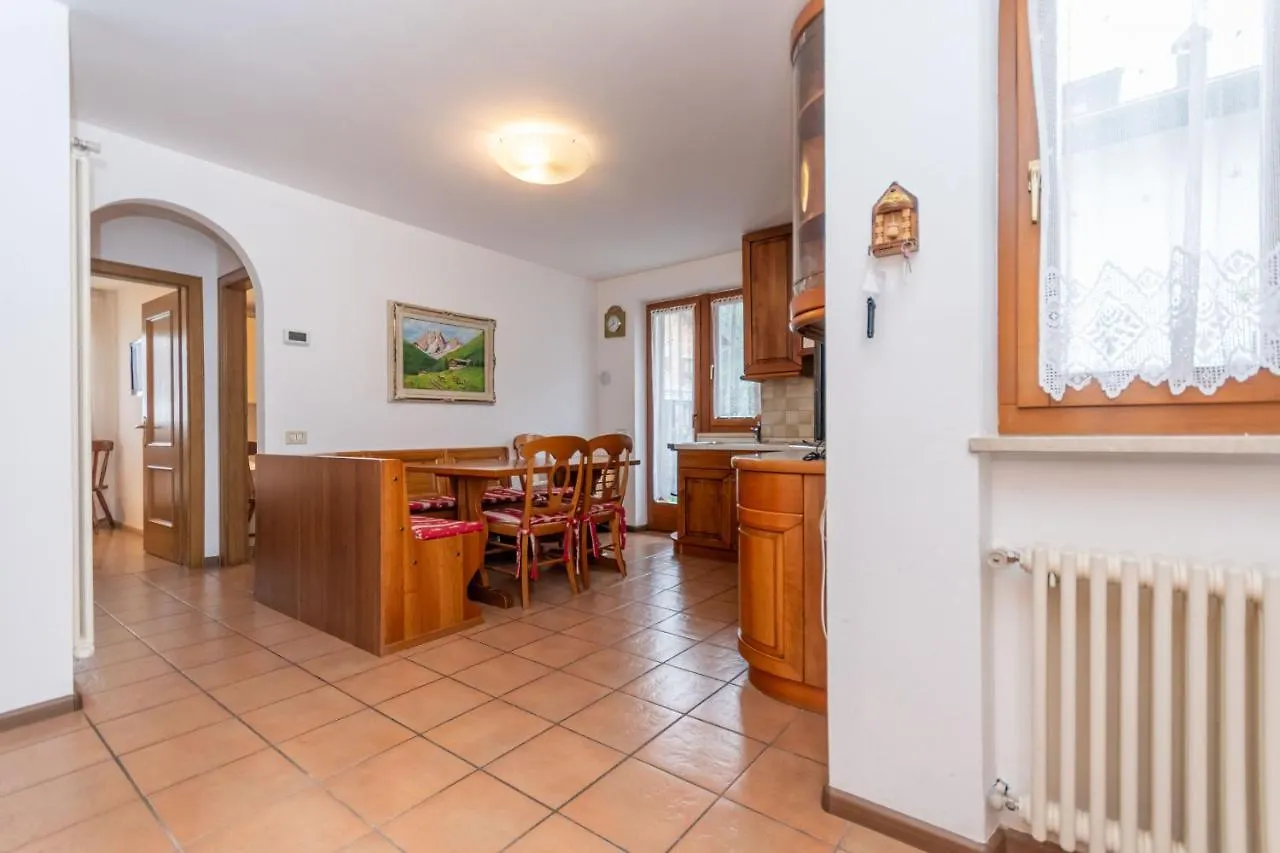 Casa Alice Daire Falcade 0*,  İtalya
